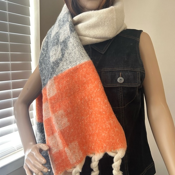 Autumn Spice Checkered Scarf by Pretty Simple - Picture 4 of 5